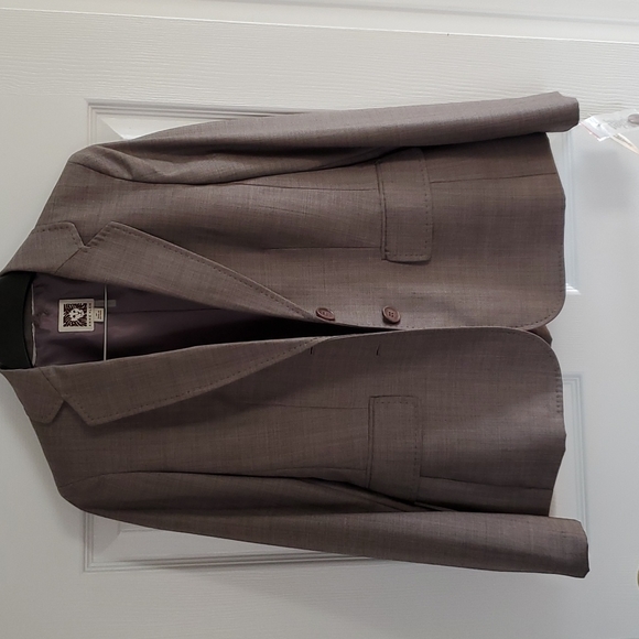 *new* ANNE KLEIN 2 piece suit size 0 petite, from MACY'S - Picture 5 of 9